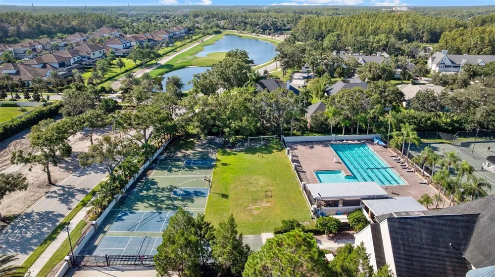 18756 WIMBLEDON CIRCLE Lutz, FL 33558