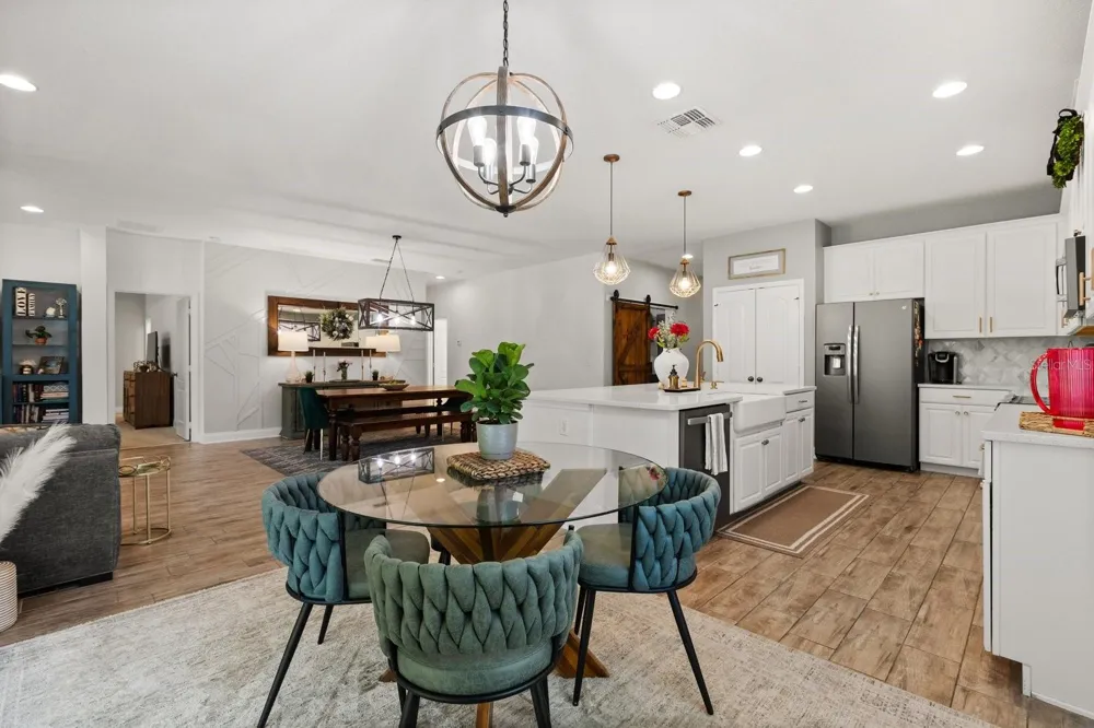 31924 GEOFF WAY Sorrento, FL 32776