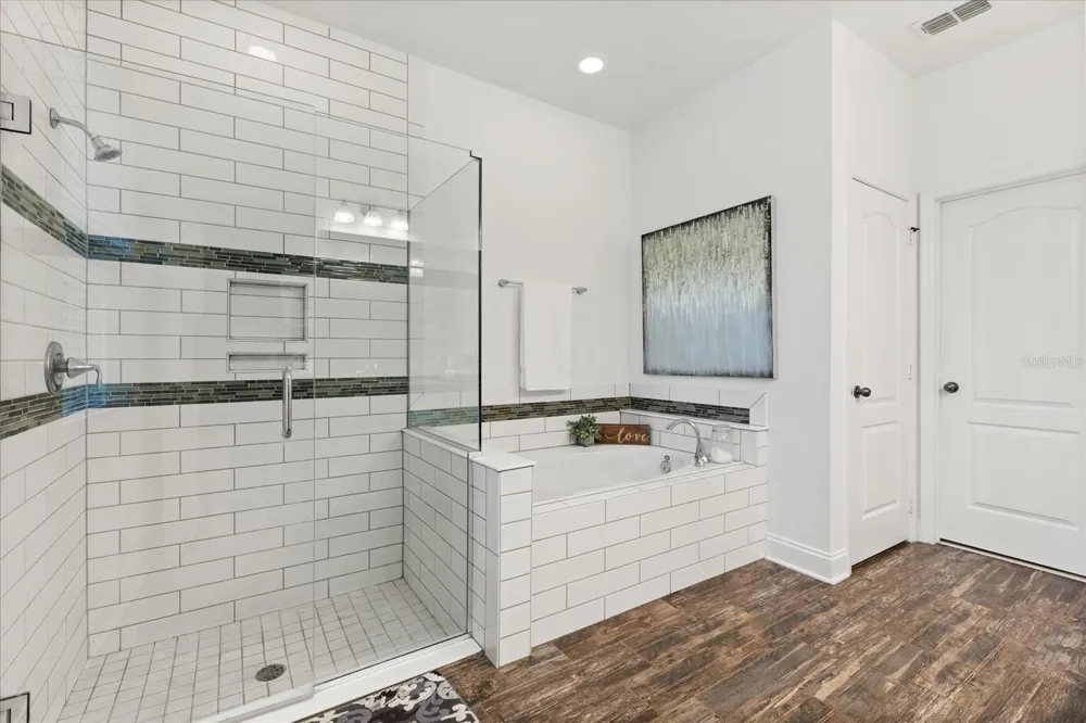 31924 GEOFF WAY Sorrento, FL 32776