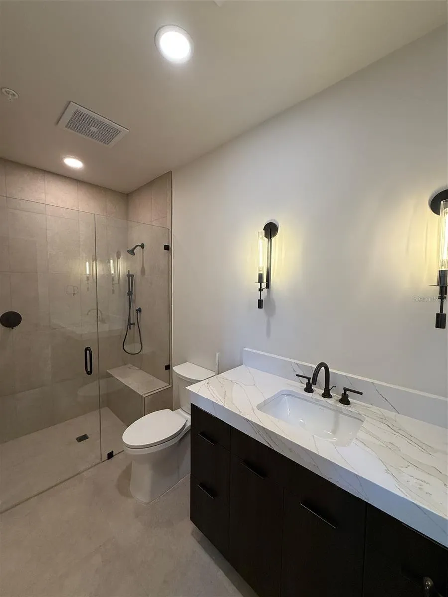301 W COMSTOCK AVENUE Winter Park, FL 32789