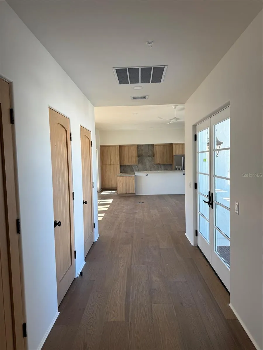 301 W COMSTOCK AVENUE Winter Park, FL 32789