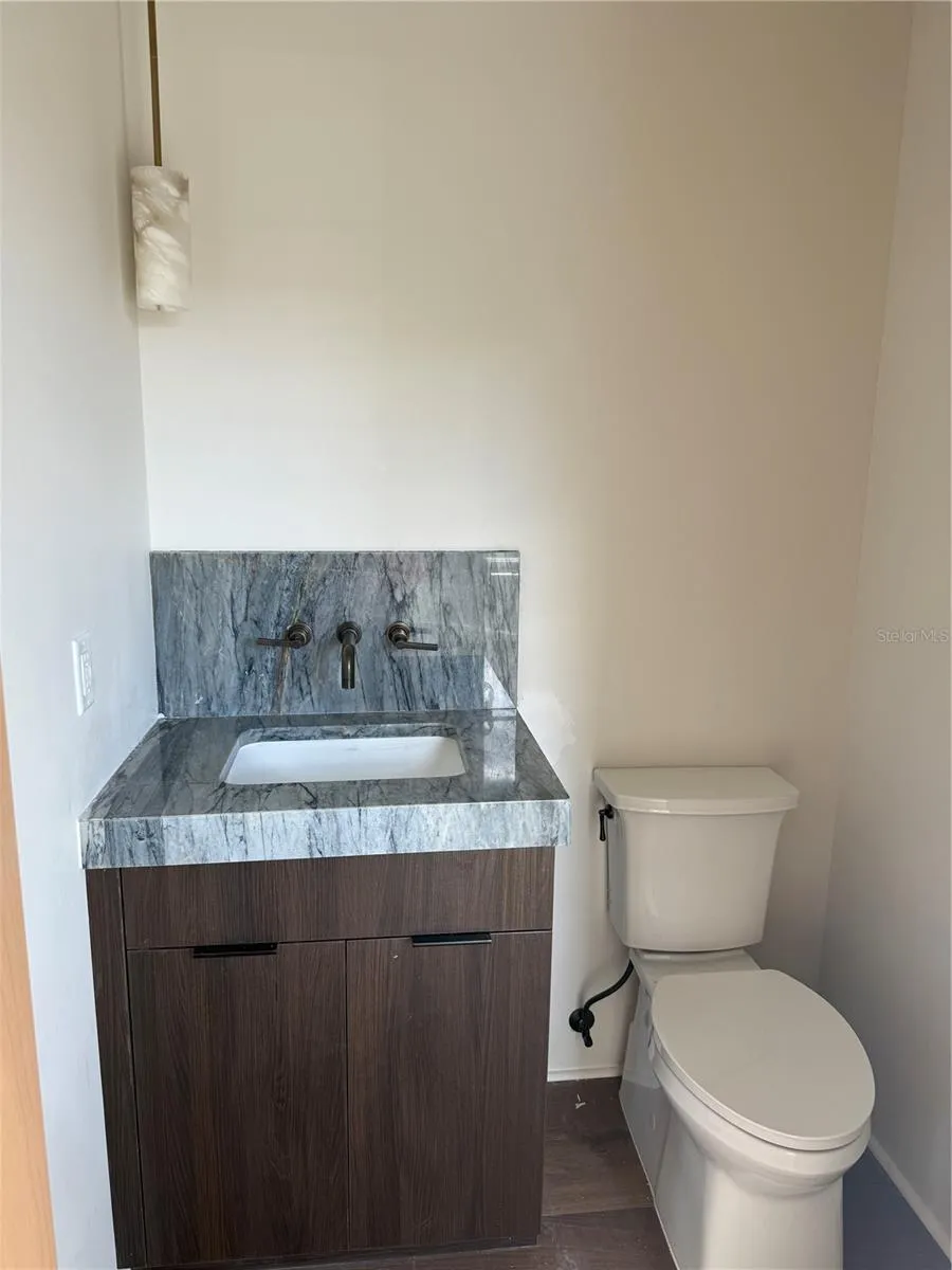 301 W COMSTOCK AVENUE Winter Park, FL 32789