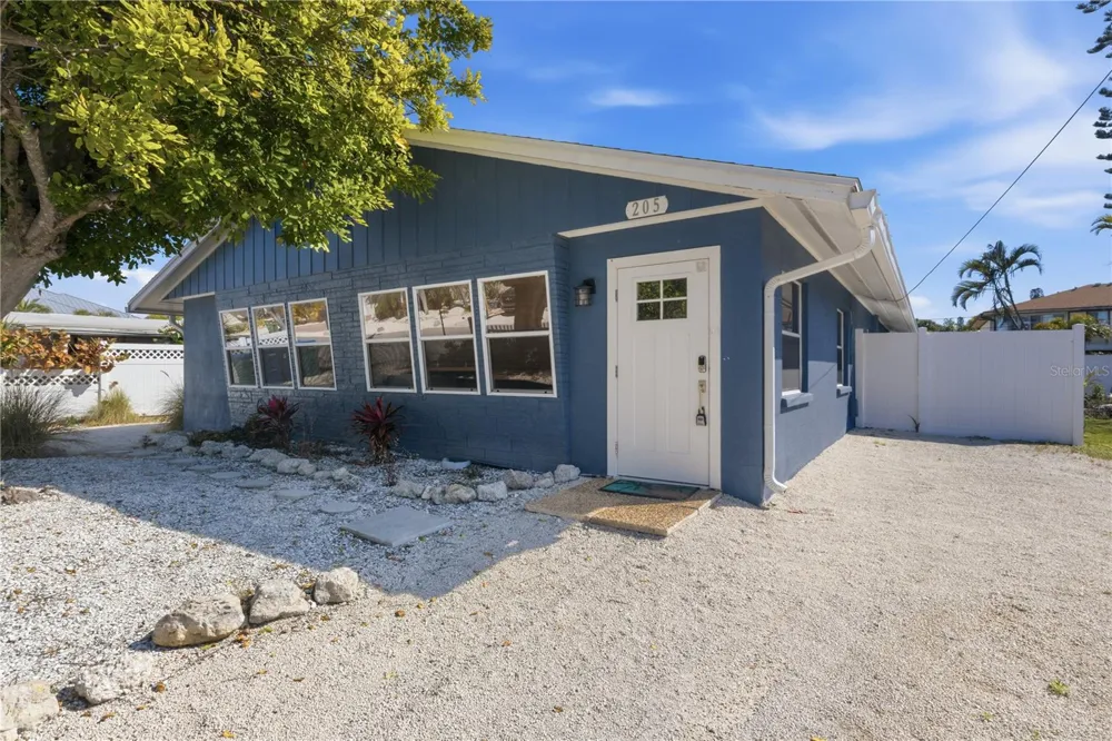 205 HAVERKOS COURT Holmes Beach, FL 34217