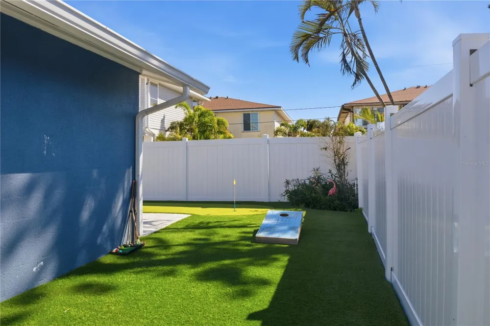 205 HAVERKOS COURT Holmes Beach, FL 34217