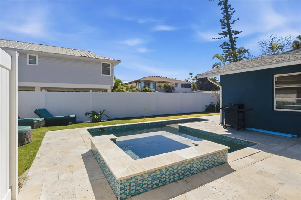 205 HAVERKOS COURT Holmes Beach, FL 34217