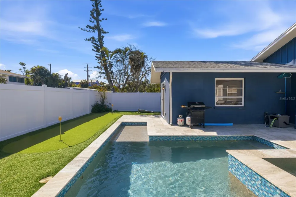 205 HAVERKOS COURT Holmes Beach, FL 34217