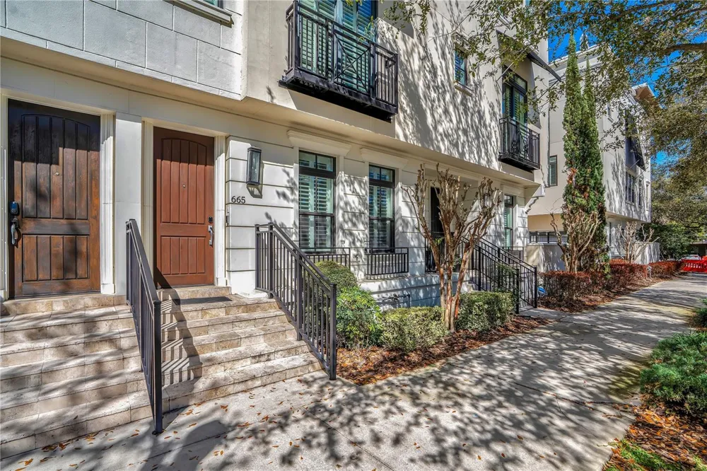 665 JACKSON STREET Orlando, FL 32801