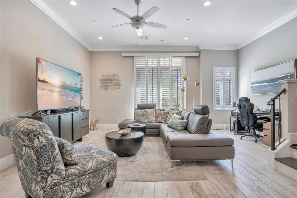 665 JACKSON STREET Orlando, FL 32801