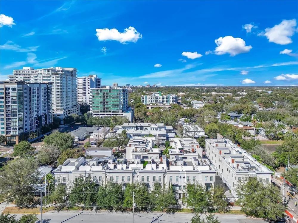 665 JACKSON STREET Orlando, FL 32801