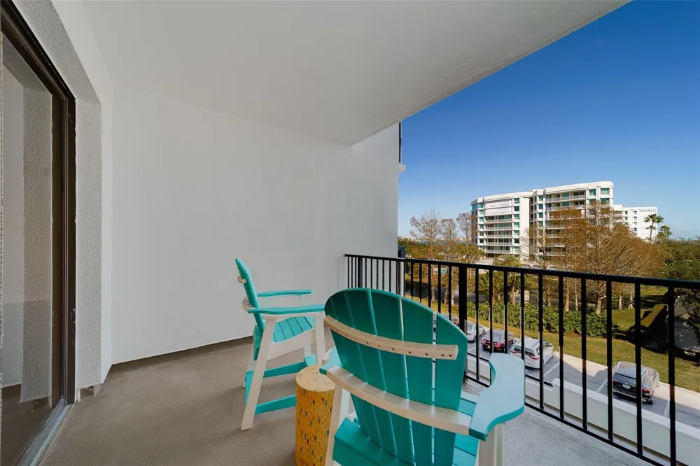 8 BELLEVIEW BOULEVARD #308 Belleair, FL 33756