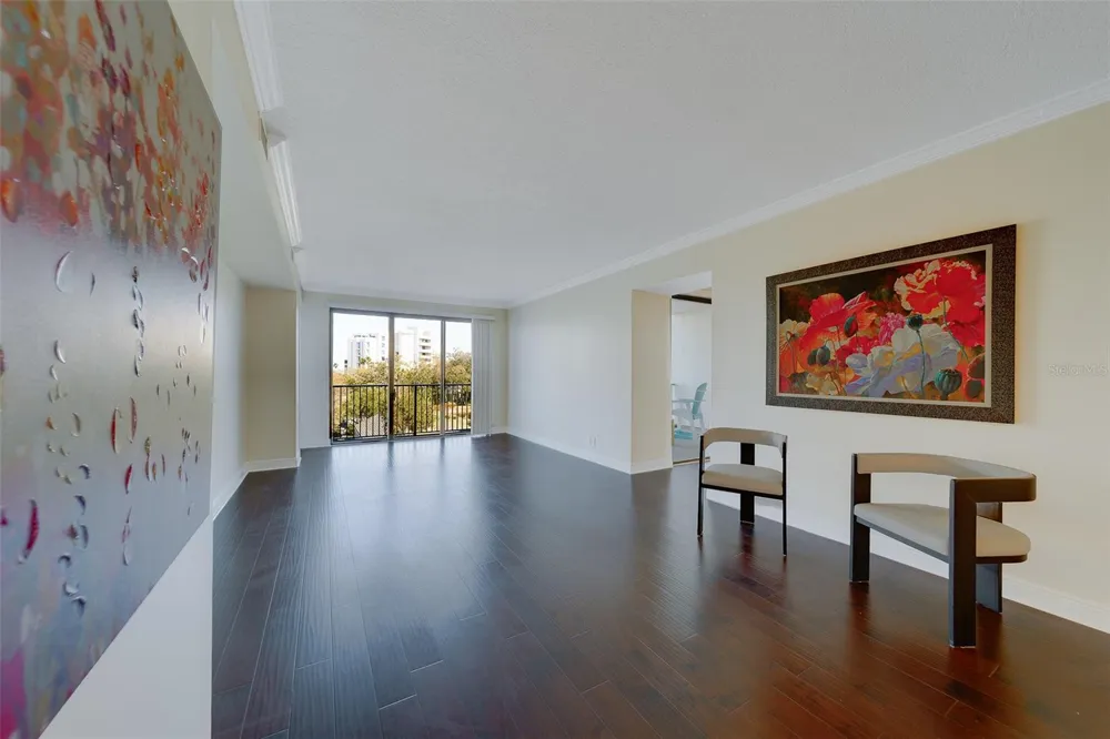 8 BELLEVIEW BOULEVARD #308 Belleair, FL 33756