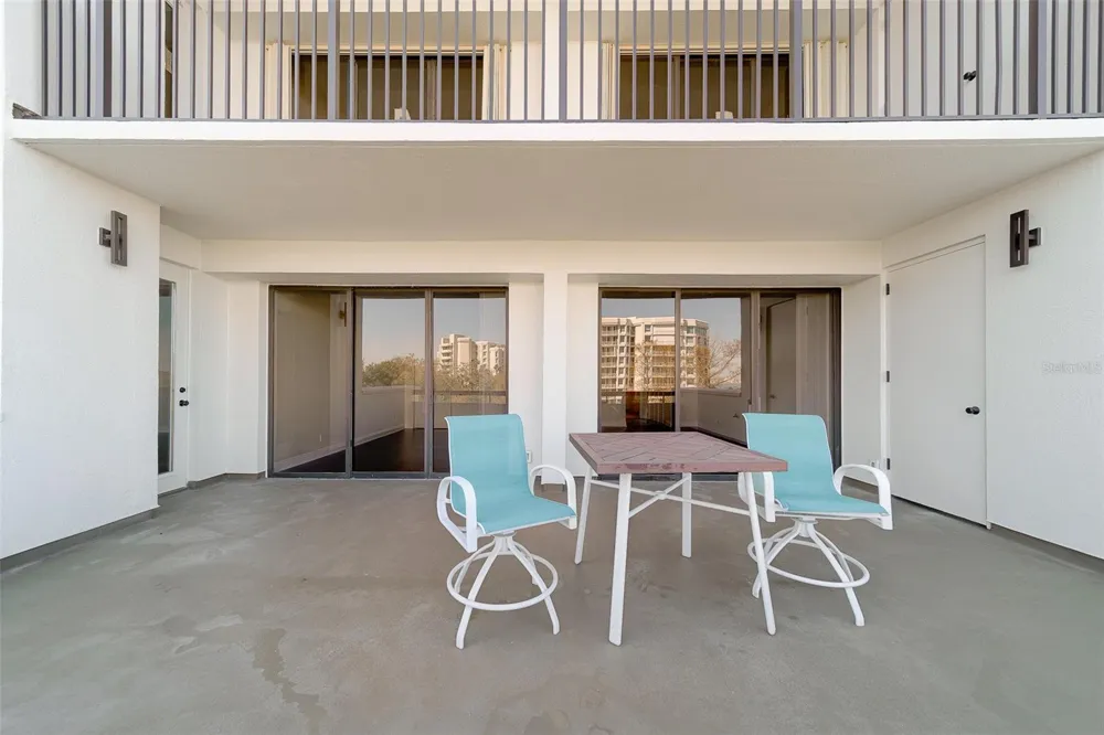 8 BELLEVIEW BOULEVARD #308 Belleair, FL 33756
