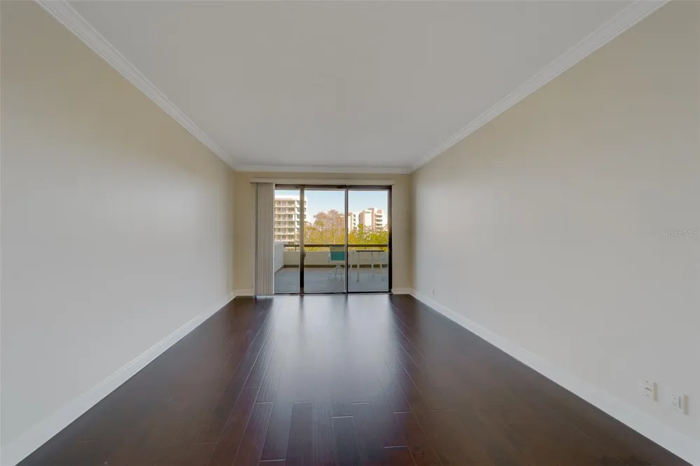 8 BELLEVIEW BOULEVARD #308 Belleair, FL 33756