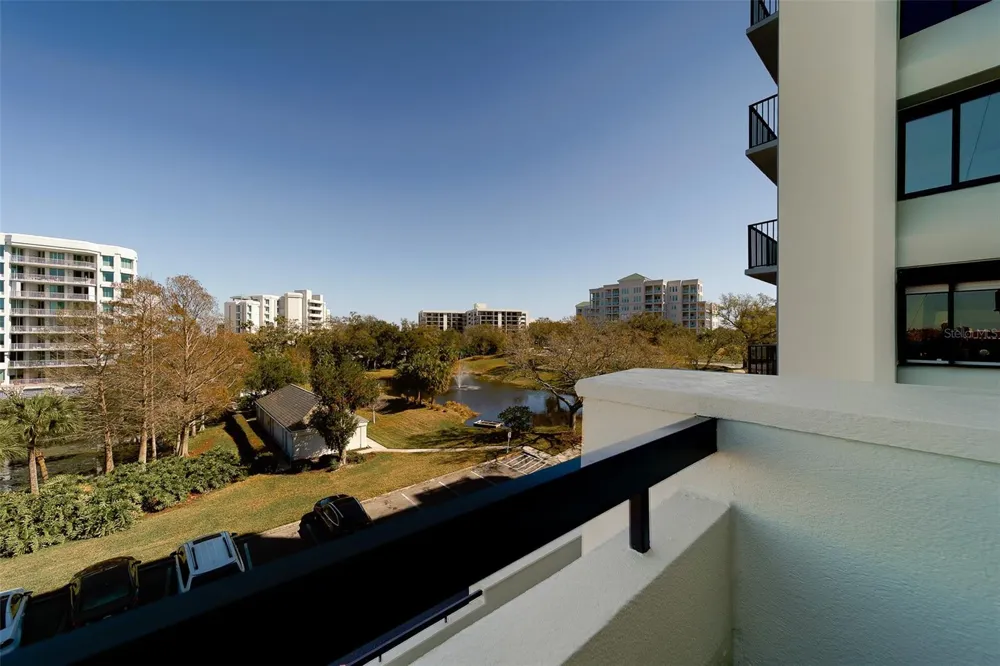 8 BELLEVIEW BOULEVARD #308 Belleair, FL 33756