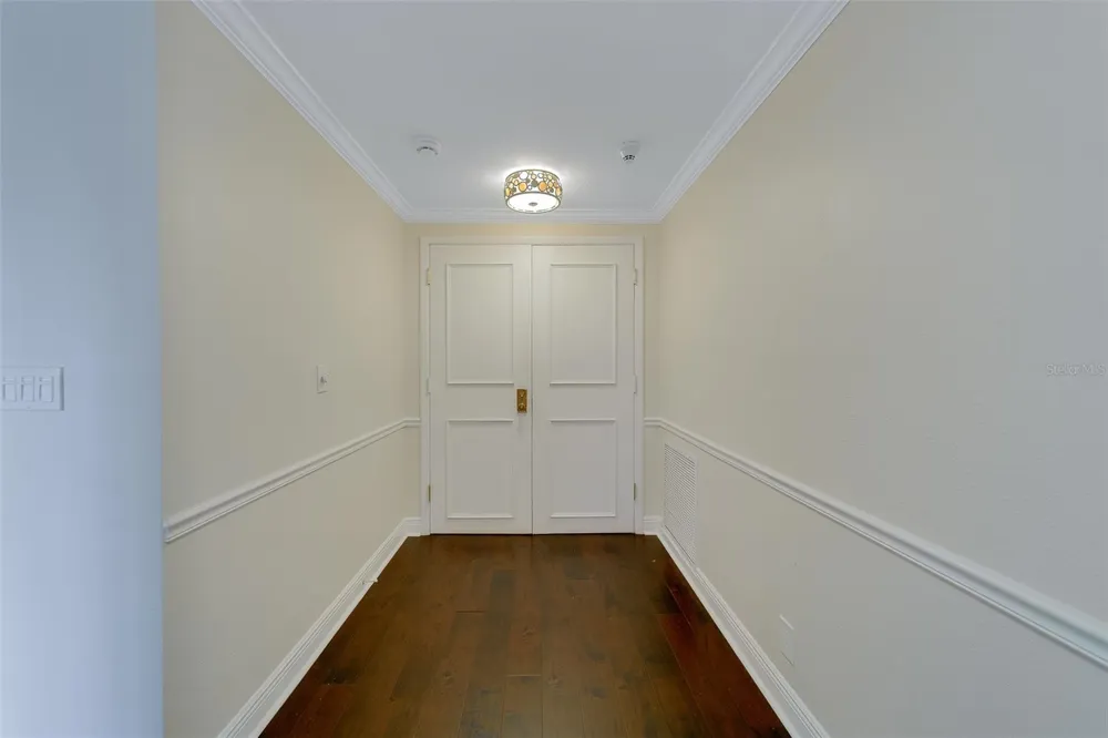 8 BELLEVIEW BOULEVARD #308 Belleair, FL 33756