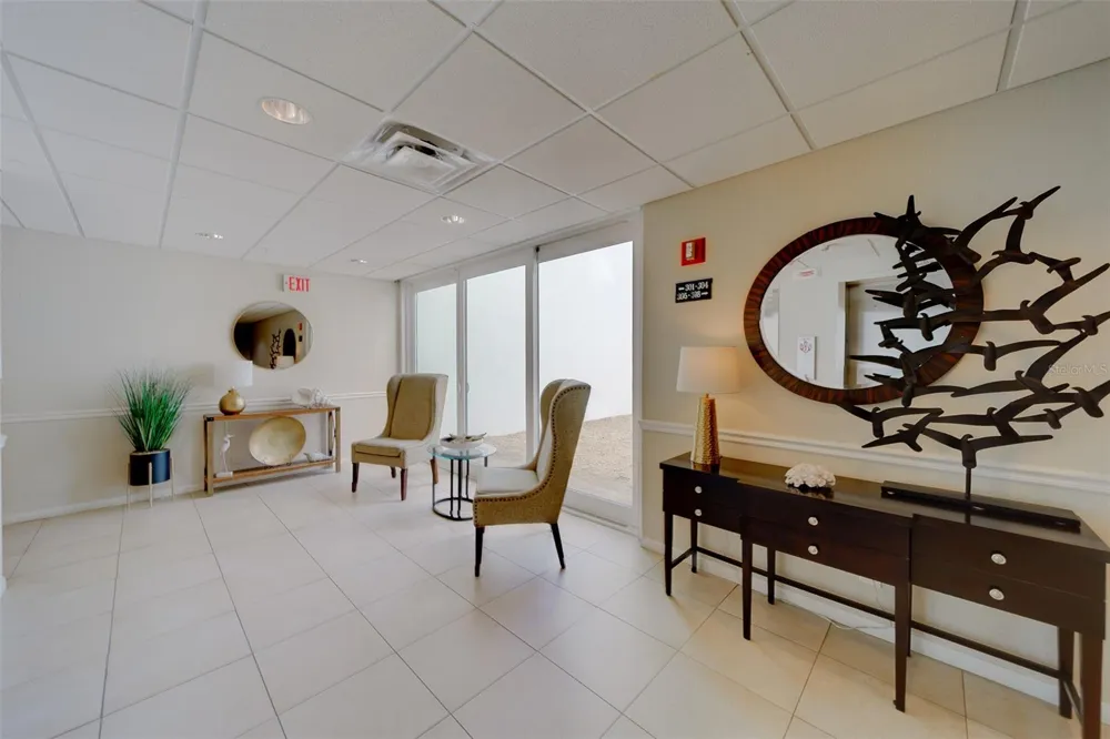 8 BELLEVIEW BOULEVARD #308 Belleair, FL 33756