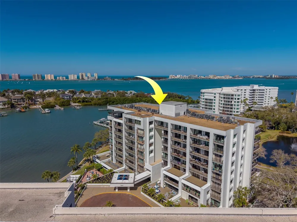 8 BELLEVIEW BOULEVARD #308 Belleair, FL 33756