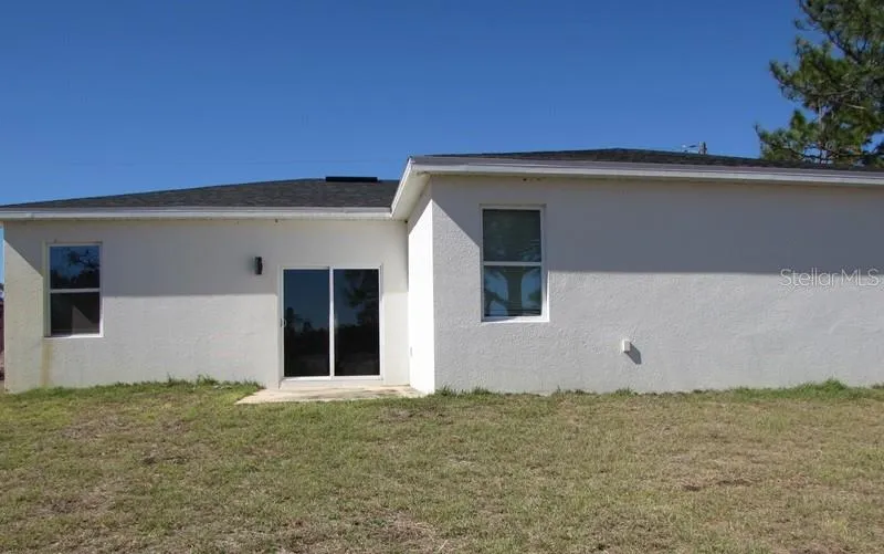 10 FISHER LOOP Ocklawaha, FL 32179