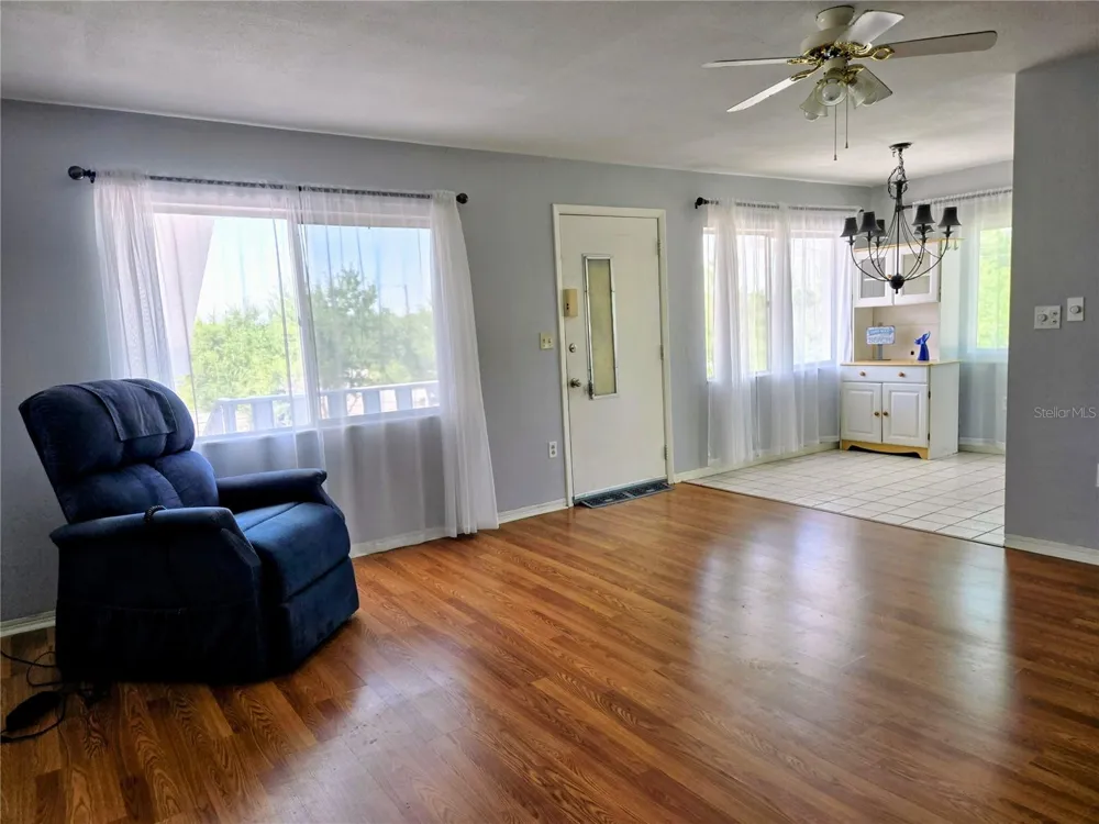 11251 80TH AVENUE #310 Seminole, FL 33772