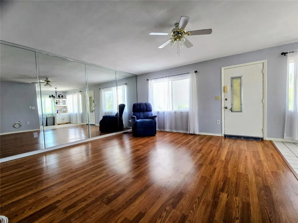 11251 80TH AVENUE #310 Seminole, FL 33772