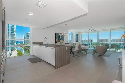 400 Sunny Isles Blvd #1222 SE CORNER UNIT