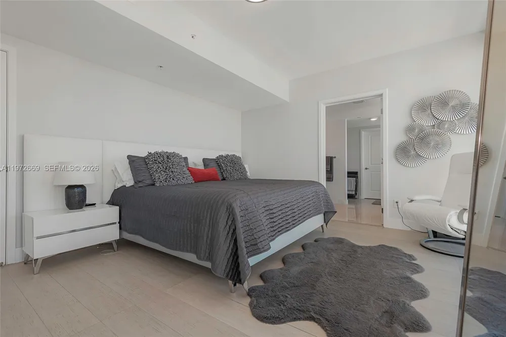 400 Sunny Isles Blvd #1222 SE CORNER UNIT Sunny Isles Beach, FL 33160