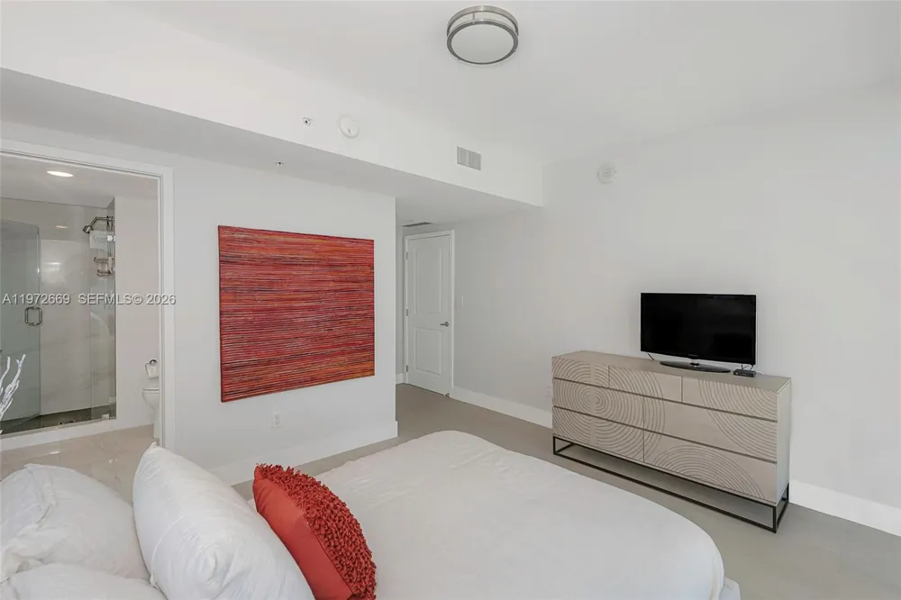 400 Sunny Isles Blvd #1222 SE CORNER UNIT Sunny Isles Beach, FL 33160