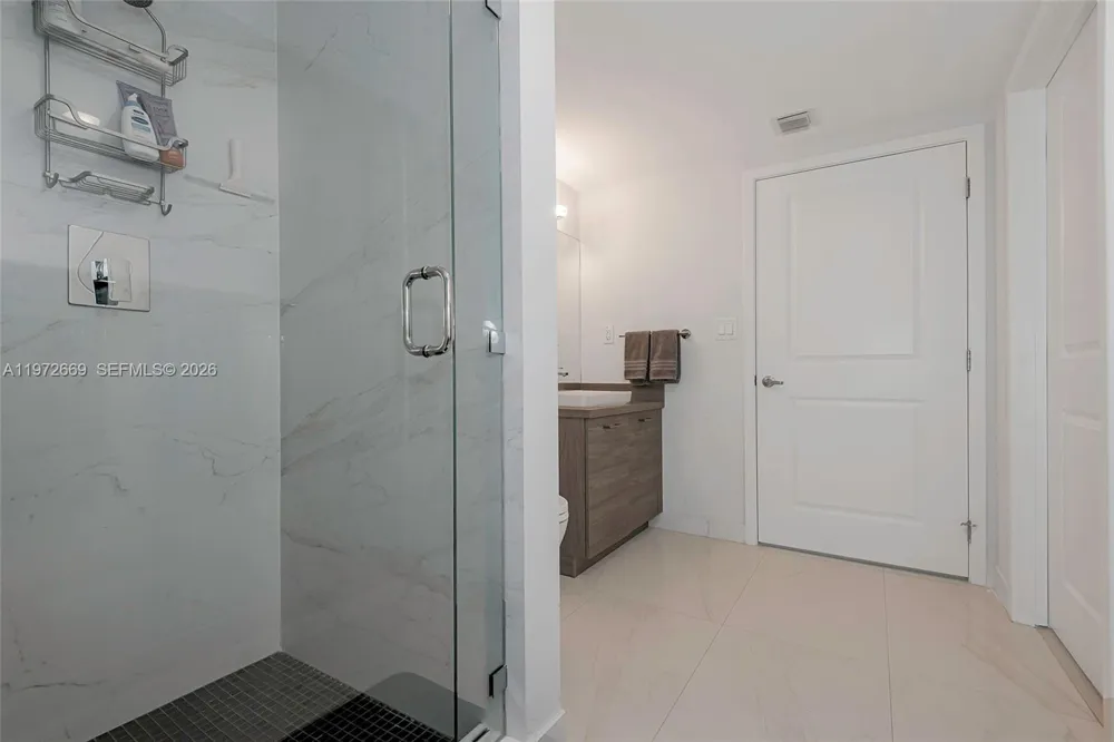 400 Sunny Isles Blvd #1222 SE CORNER UNIT Sunny Isles Beach, FL 33160