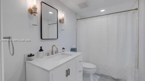 1750 Bayshore Dr #1712 Miami, FL 33132