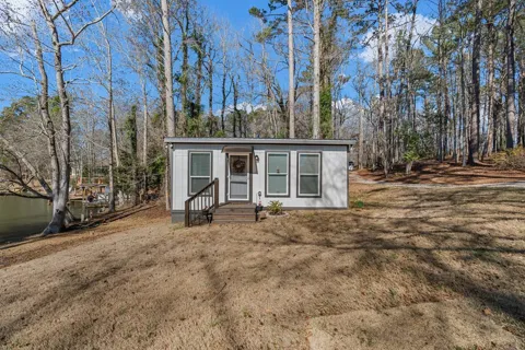 662 Lee Road 0371