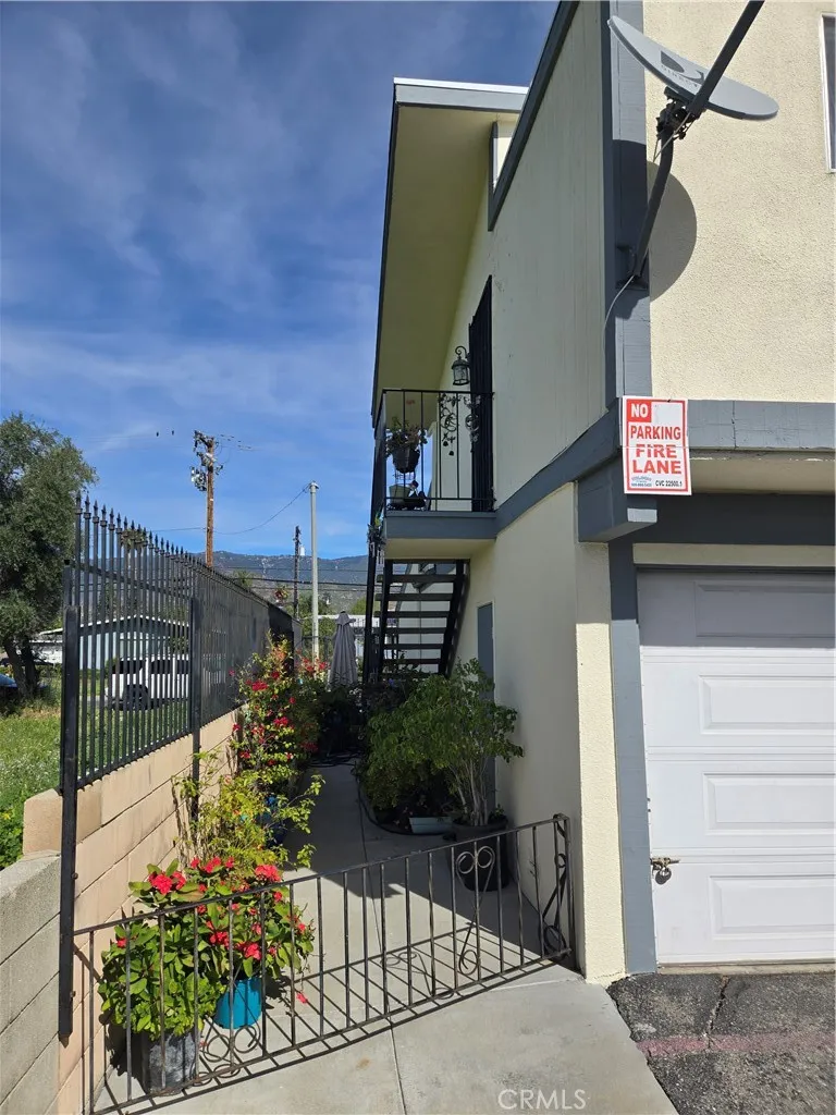 2350 osbun #1 San Bernardino, CA 92404