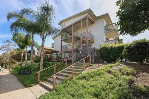3029 Broadway #4