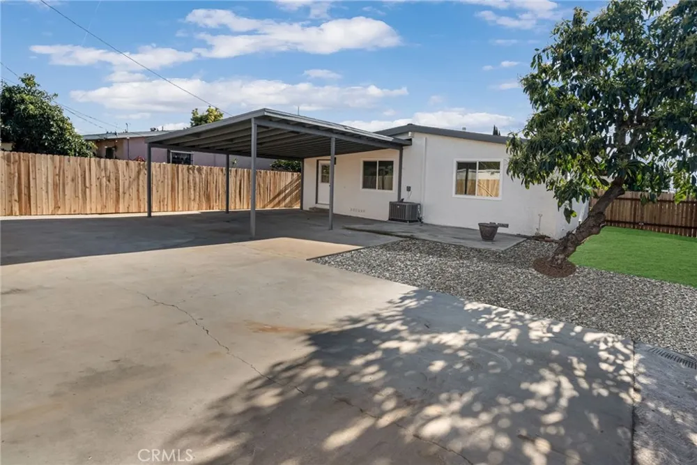 11203 Redberry South El Monte, CA 91733