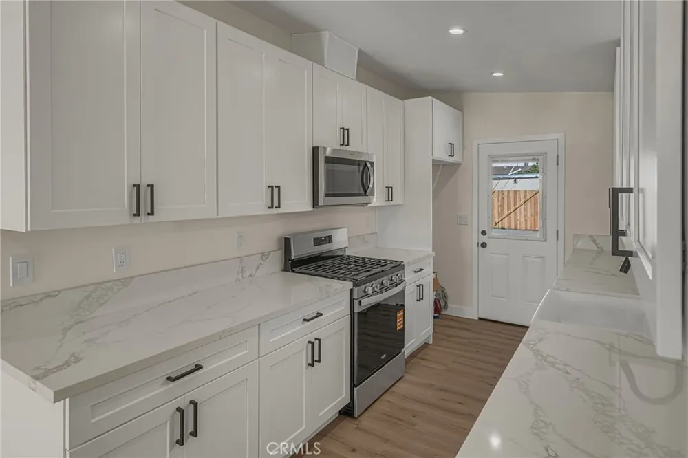 11203 Redberry South El Monte, CA 91733