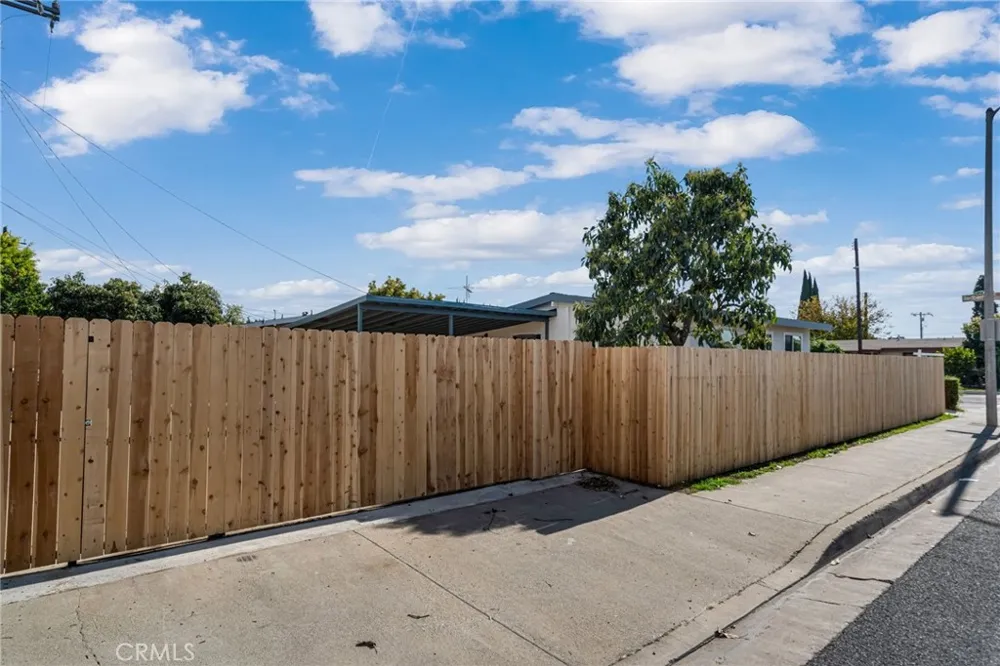 11203 Redberry South El Monte, CA 91733