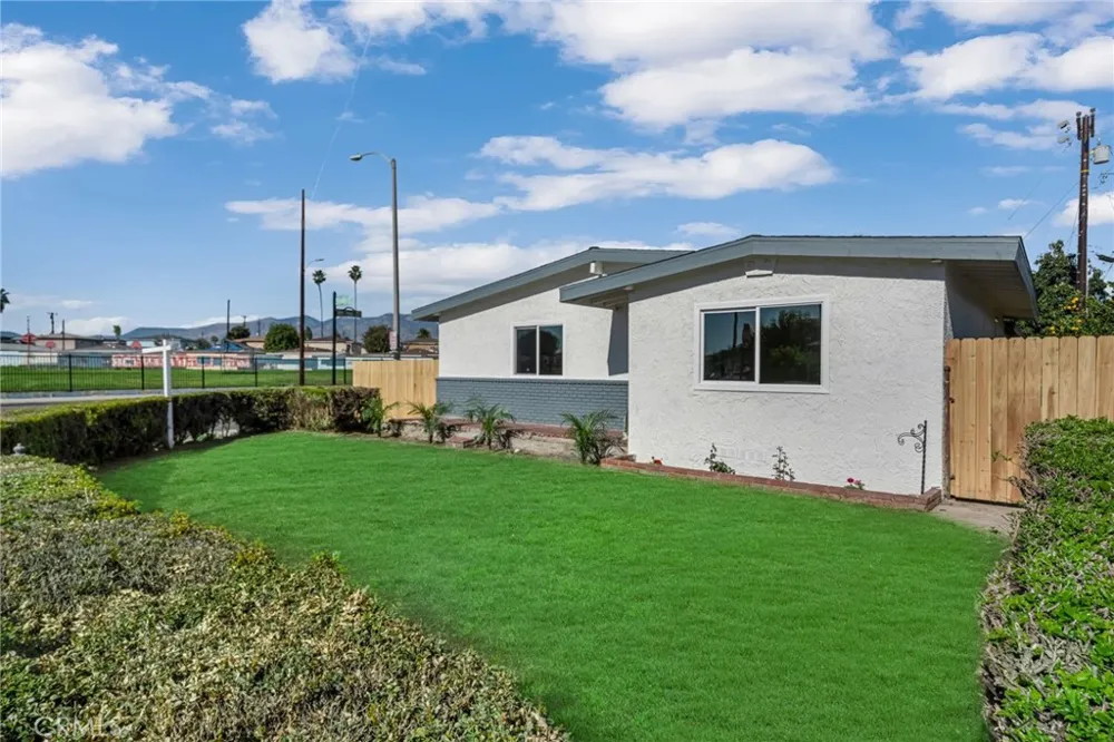 11203 Redberry South El Monte, CA 91733