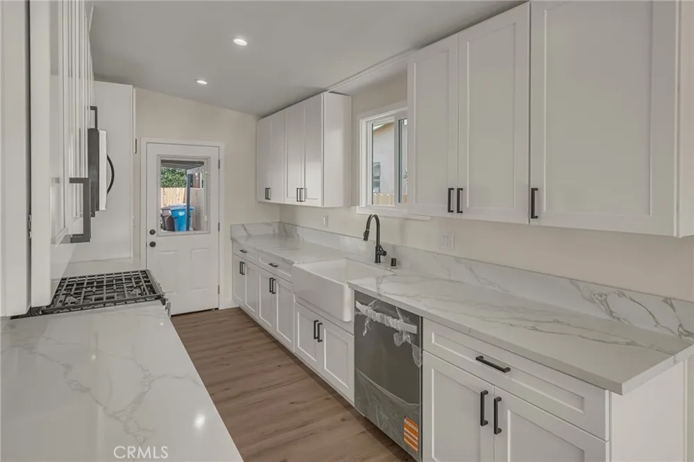 11203 Redberry South El Monte, CA 91733