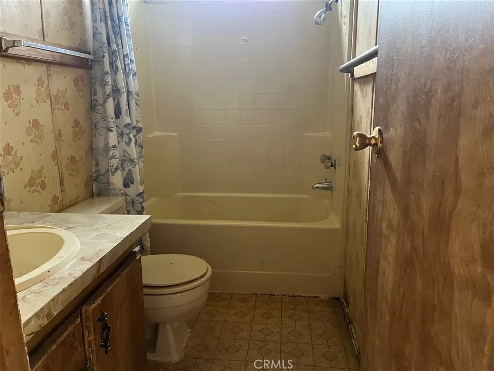 3701 Spring Valley Road Clearlake Oaks, CA 95423