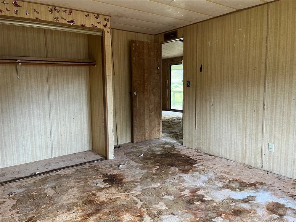 3701 Spring Valley Road Clearlake Oaks, CA 95423