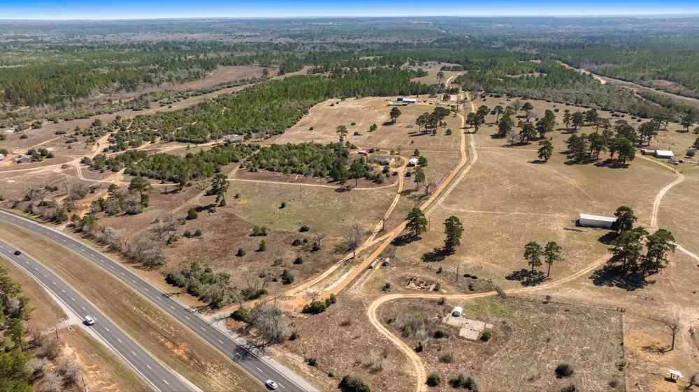 935 Highway 21 E Paige, TX 78602