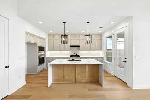 9612 Golden Lion Drive