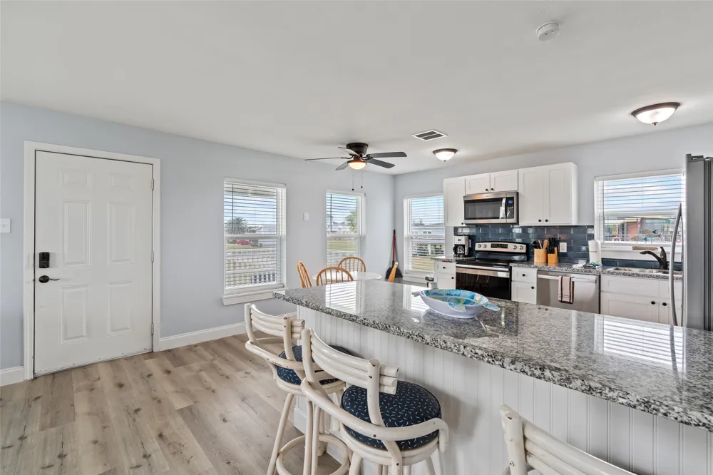 3929 4th Street Galveston, TX 77554