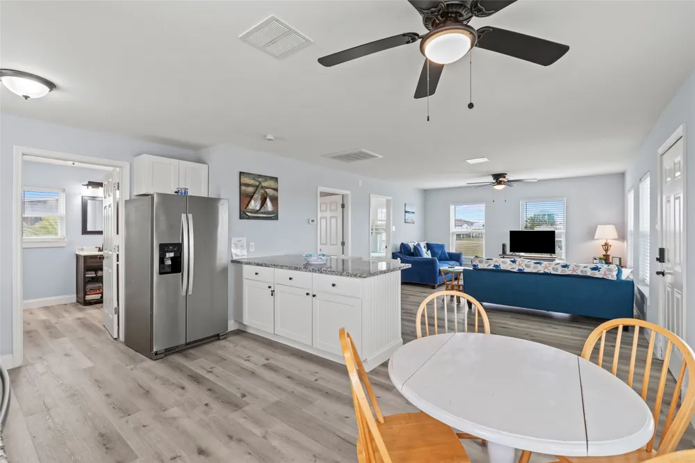 3929 4th Street Galveston, TX 77554