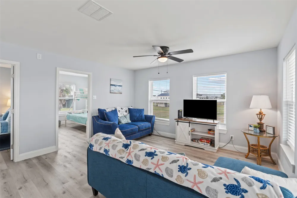 3929 4th Street Galveston, TX 77554