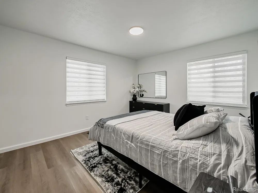 40325 Plymouth Road #103 Plymouth Charter Township, MI 48170