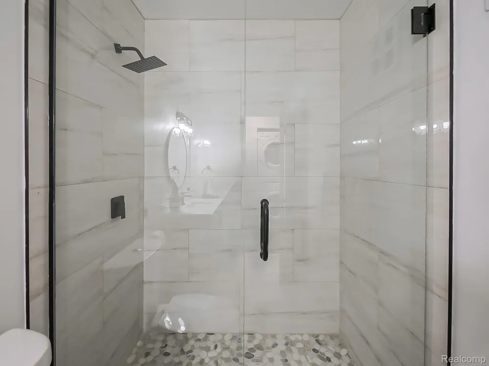 40325 Plymouth Road #103 Plymouth Charter Township, MI 48170