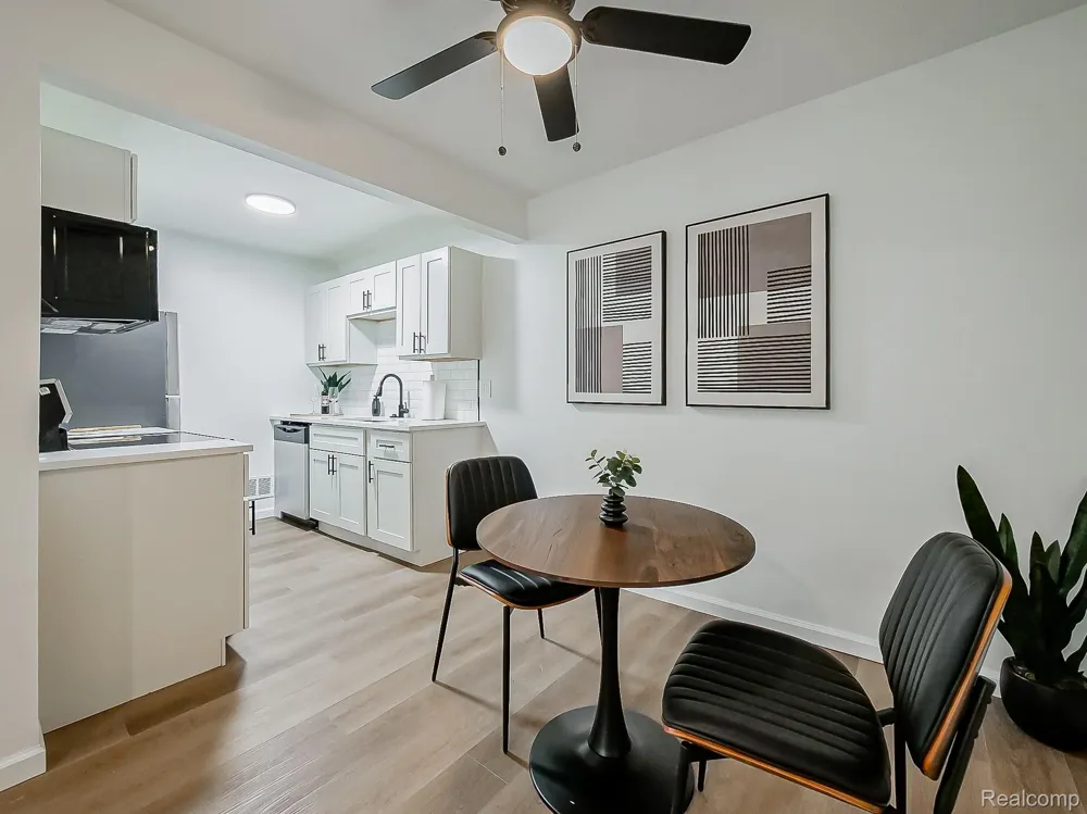 40335 Plymouth Road #104 Plymouth Charter Township, MI 48170