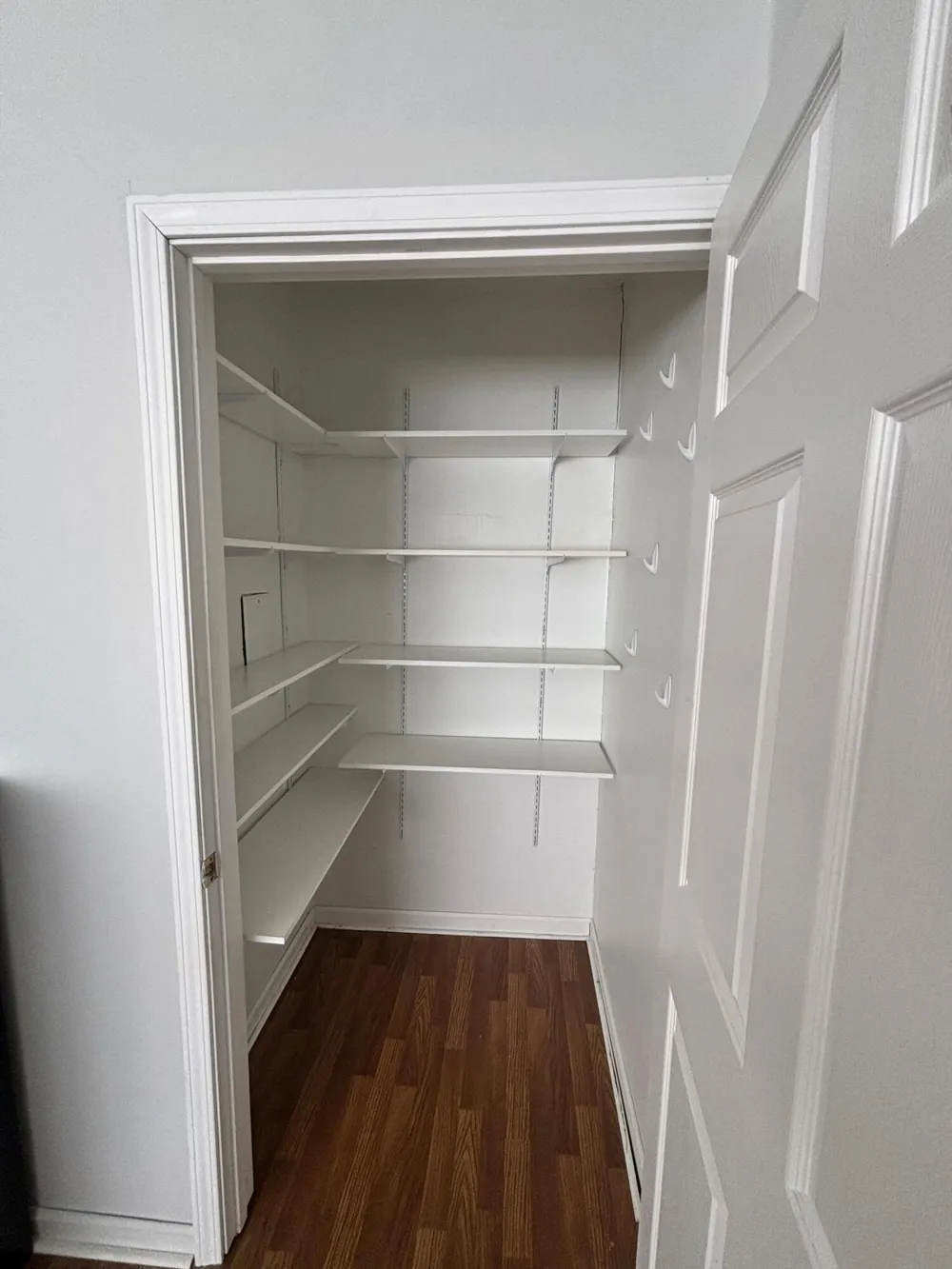 3522 Kenbrooke Court Kalamazoo City, MI 49006