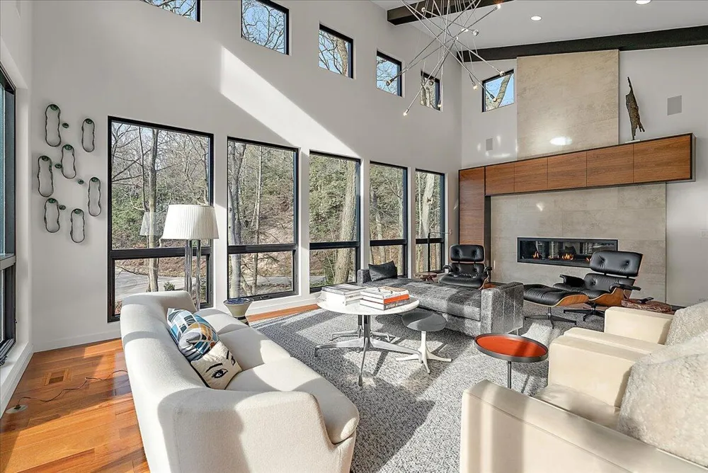 371 Dunegrass Circle Drive Saugatuck City, MI 49453