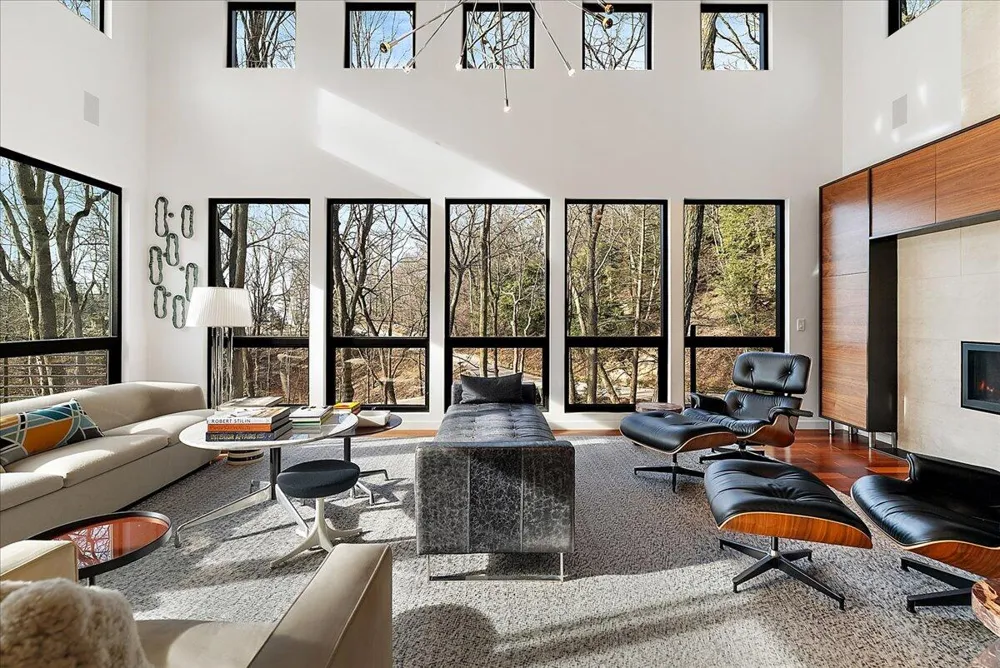 371 Dunegrass Circle Drive Saugatuck City, MI 49453